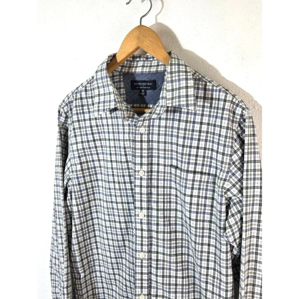 Banana Republic Factory Mens Medium Plaid Button Up Shirt Soft Wash Standard Fit